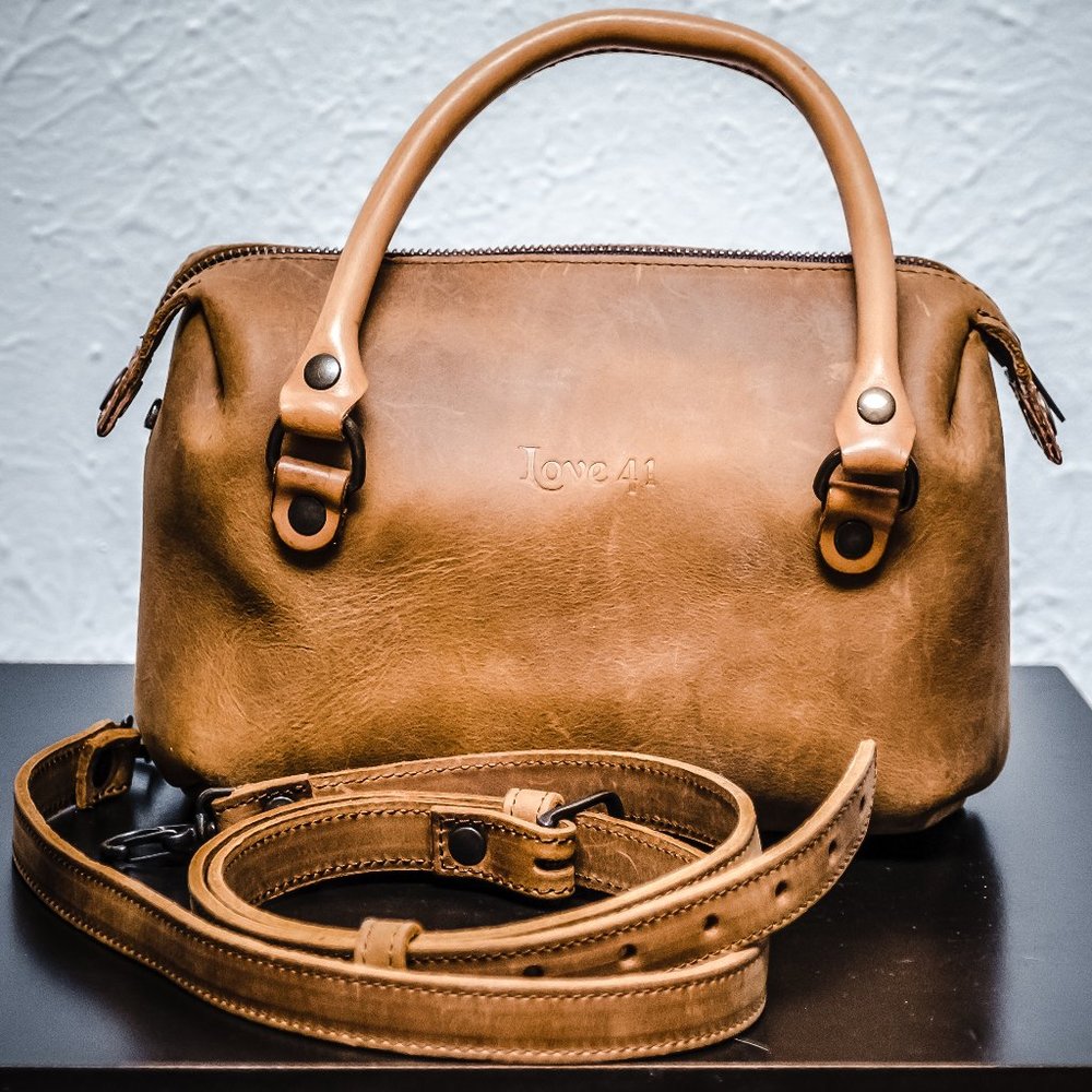 Saddleback Leather- Love 41 Mini Duffle in Tobacco Full Grain Leather- NWOT
